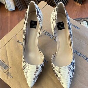 White House Black Market Black and White Heels never worn new